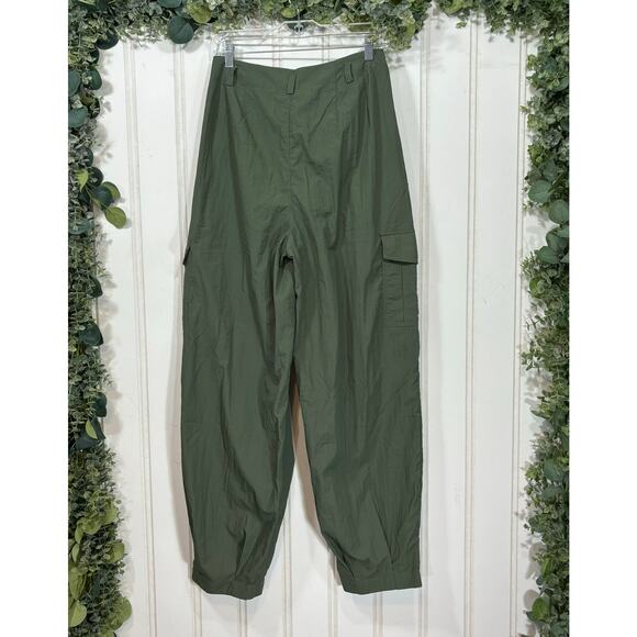 NEW PrettyLittleThing Green Parachute Oversized Shell Cargo Pants size 0 - Picture 2 of 6